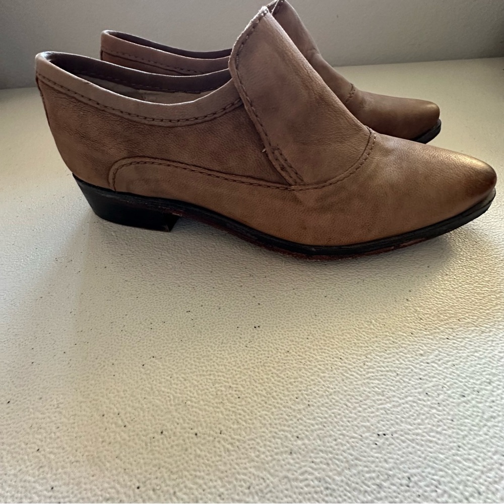 Free people Brady women’s brown nubuk leather slip on loafers leather